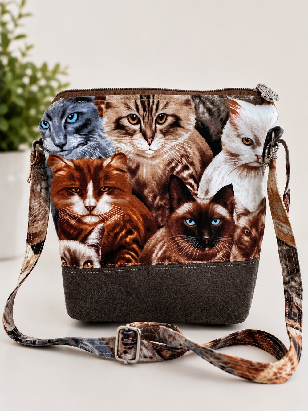 Cat Print Crossbody Purse Cat Lover Handbag Adjustable Strap Silver Cat Zipper